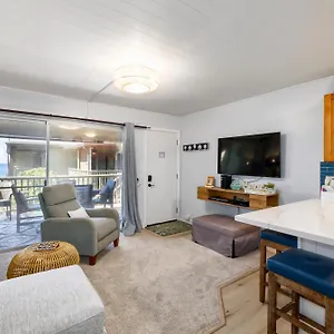  Holiday home Kai Oceanfront United States