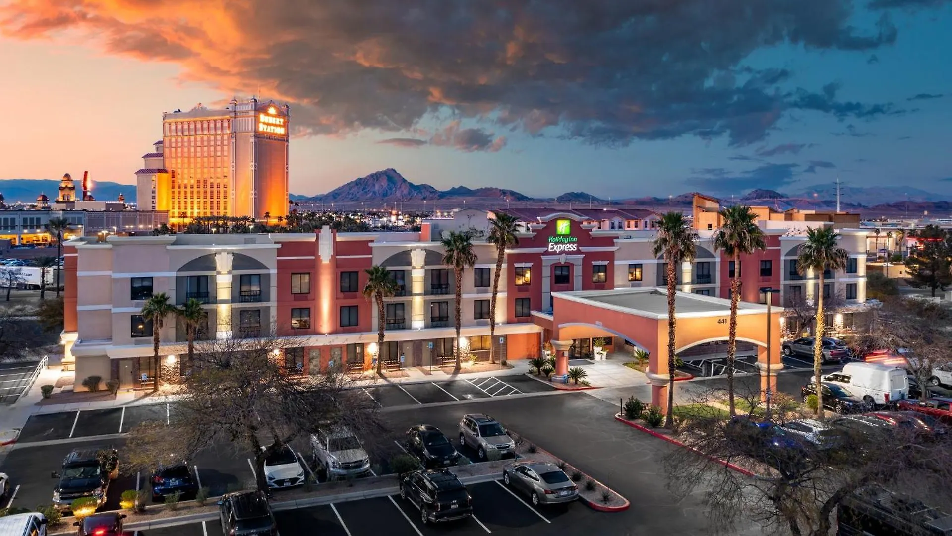 Holiday Inn Express Hotel And Suites - Henderson By Ihg location